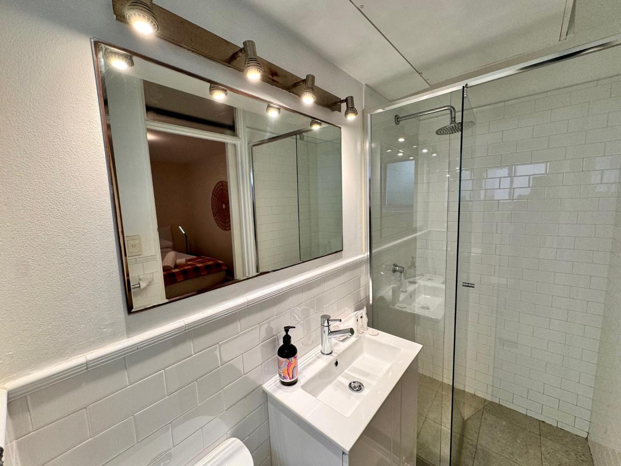 1 Bdrm Manly Beachside Apt With Parking Σίδνεϊ Εξωτερικό φωτογραφία